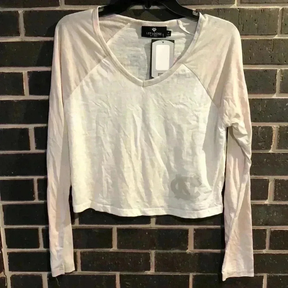 UNC Women’s Cropped Shirt